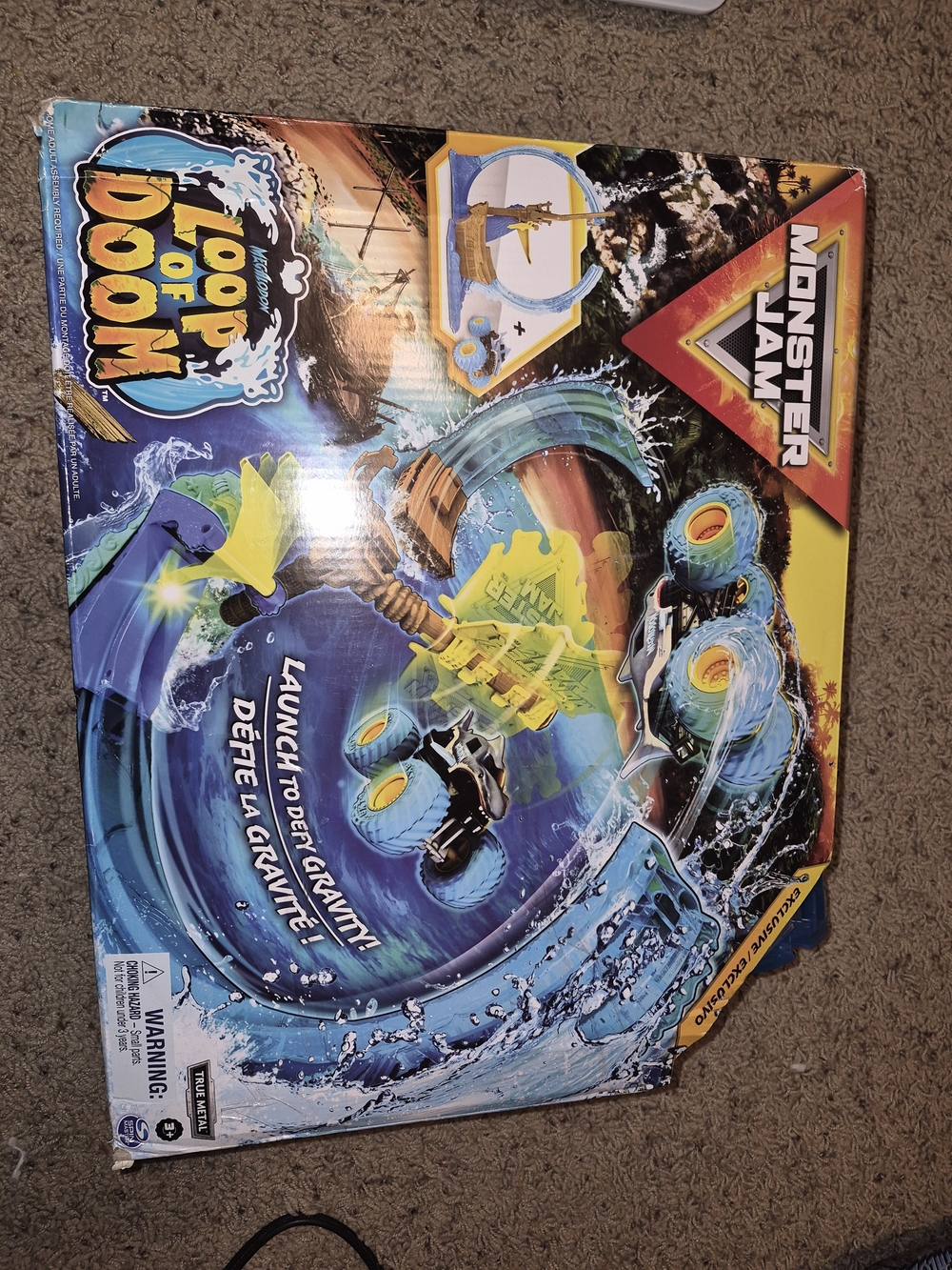 Spin Master Monster Jam Megalodon Loop of Doom Stunt Playset